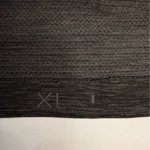 Lululemon Men’s Metal Vent Tech Long Sleeve Shirt X Newton Boulder CO Gray XL - Picture 8 of 10
